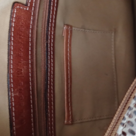 Wilson's Leather Shoulder Bag Style 30148-20 Animal Print - Picture 13 of 16